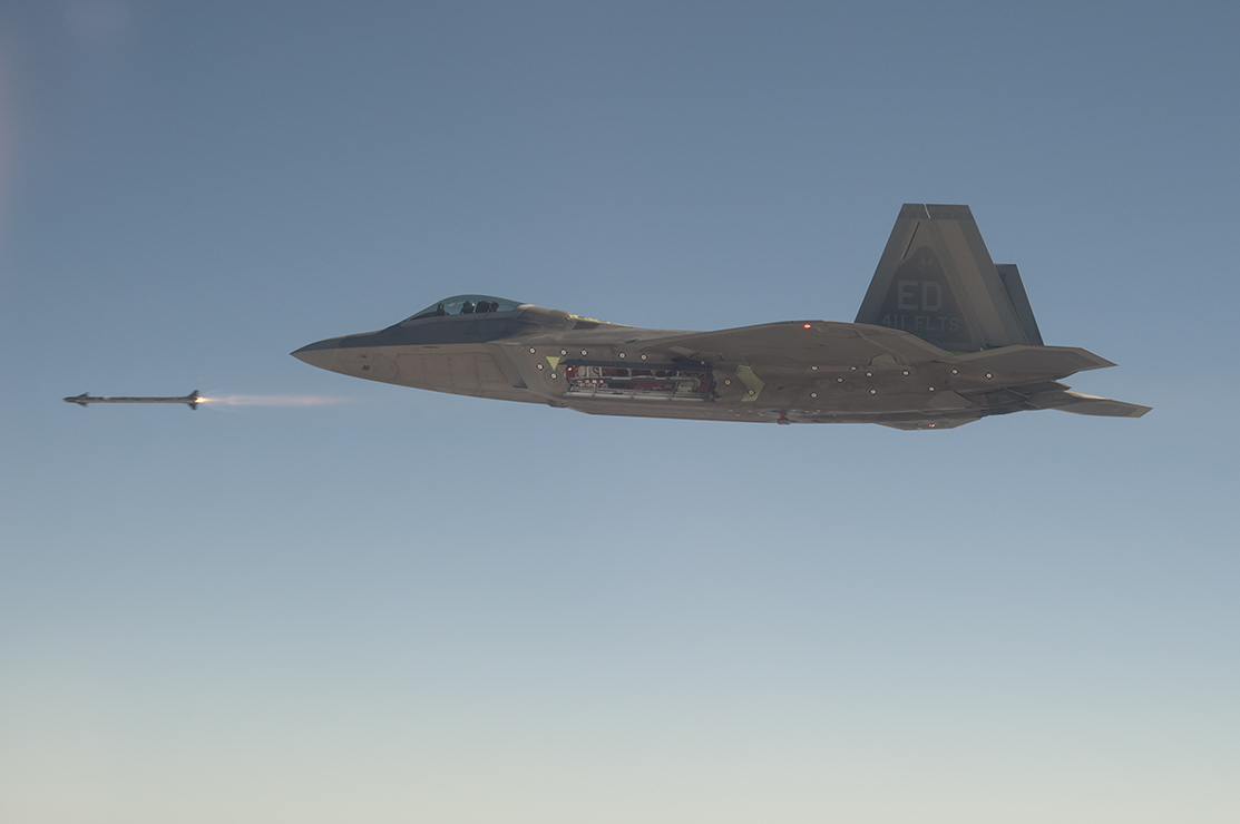 F-22 firing AIM-9X missile