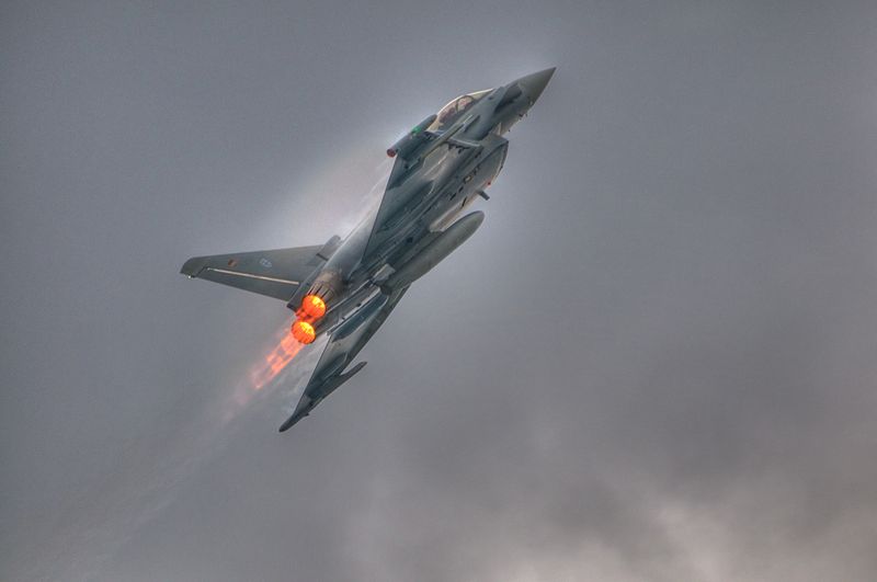 File:Eurofighter Typhoon climb.jpg