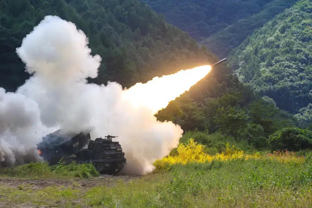 HIMARS fires ATACMS in Korea